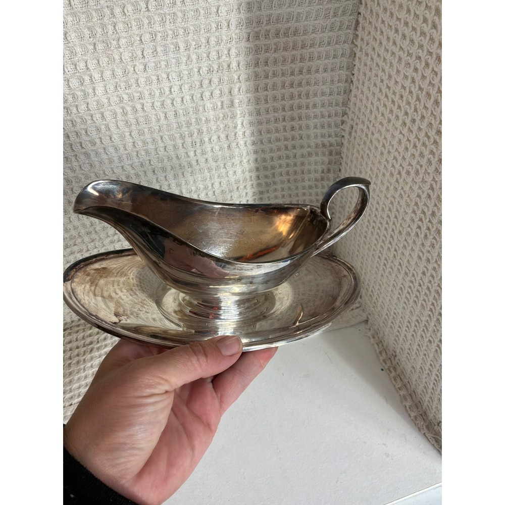 Traditional Unisex Gorham Silver Plate Gravy Boat Y430 OS Silver